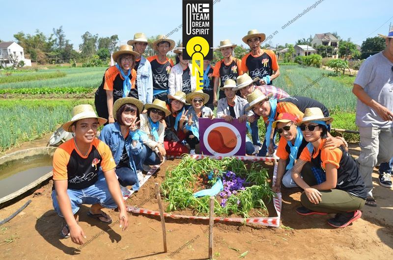 team building amazing race làng rau Trà Quế hội an